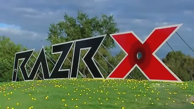 【视频秀】Callaway 5万美元挑战赛 打穿小洞就可获奖 墨耳本RAZR X挑战赛